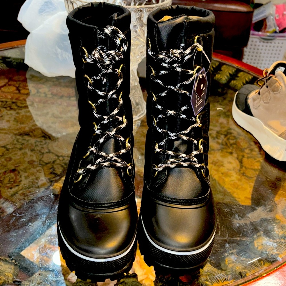 ALPINE DESIGN LACE-UP HIKING BOOTS (NWT)